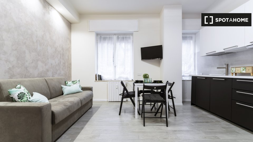 Apartment Milan, 1 bed, 55m² — photo 2