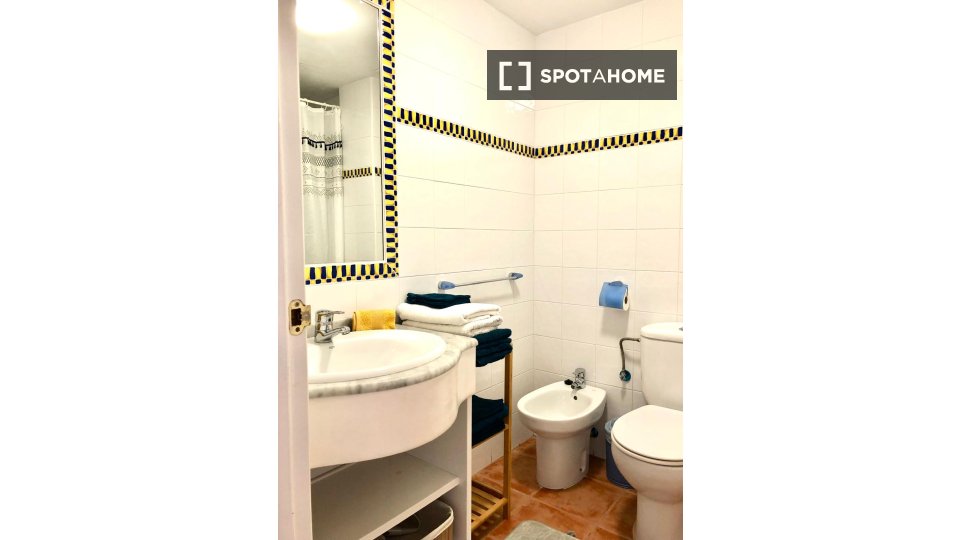 Apartment Alicante, 2 beds, 60m² — photo 5