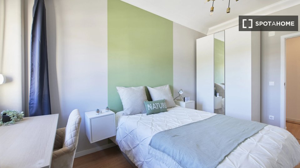 Double room Lisbon, 6 beds — photo 2