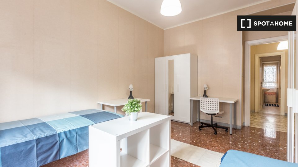 Double room Rome, 4 beds — photo 8