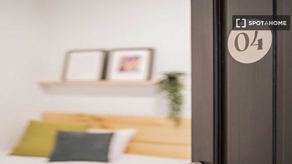 Double room Madrid, 6 beds — photo 48