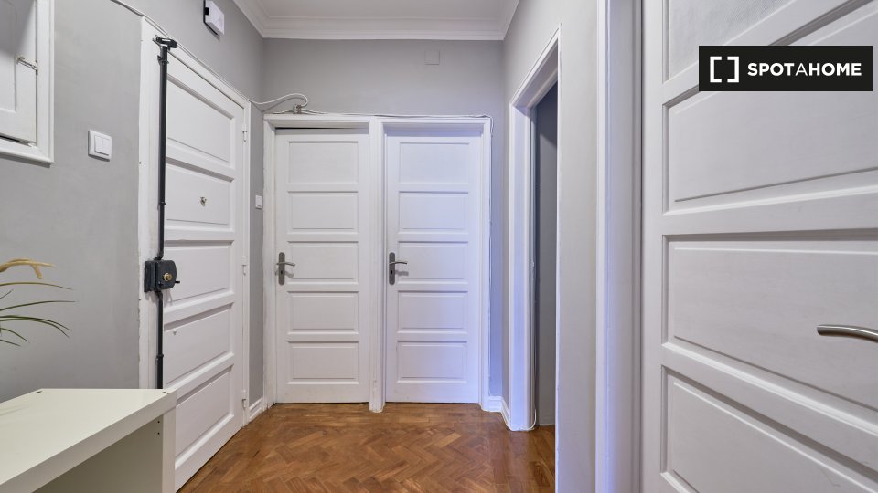 Double room Lisbon, 6 beds — photo 18