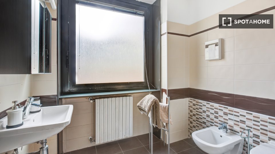 Double room Milan, 7 beds, 166m² — photo 12