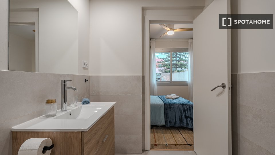 Double room Barcelona, 6 beds, 120m² — photo 106