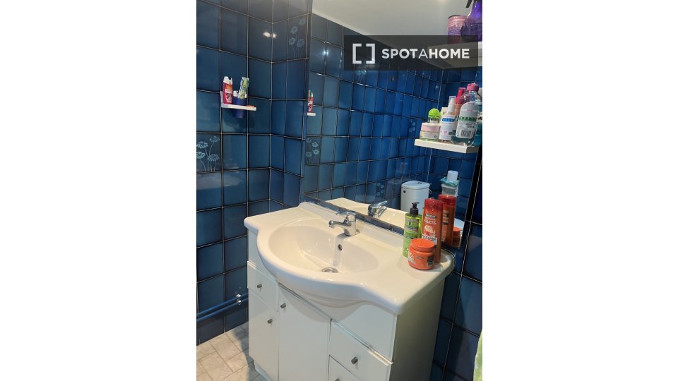 Double room Barcelona, 4 beds, 90m² — photo 4