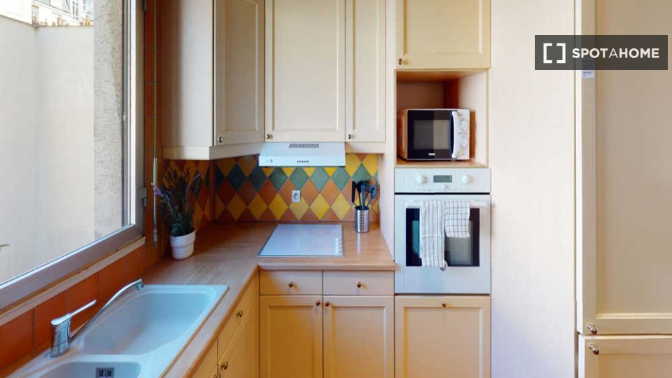 Double room Paris, 4 beds, 80m² — photo 13