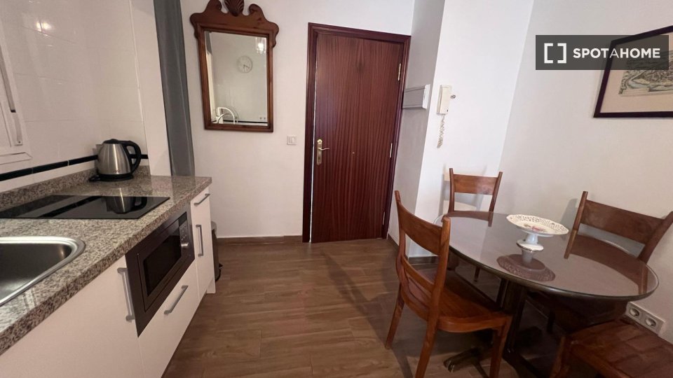 Apartment mono Seville — photo 25