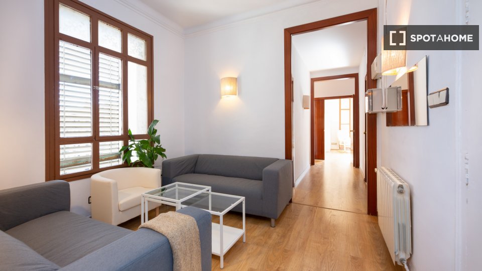 Double room Barcelona, 6 beds, 100m² — photo 5