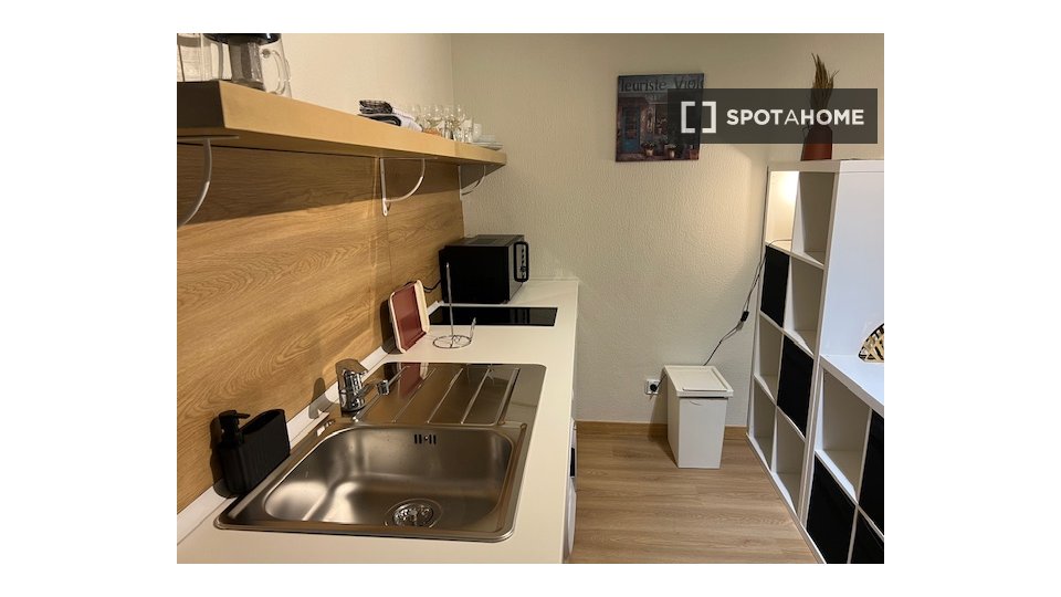 Apartment mono Lisbon, 35m² — photo 8