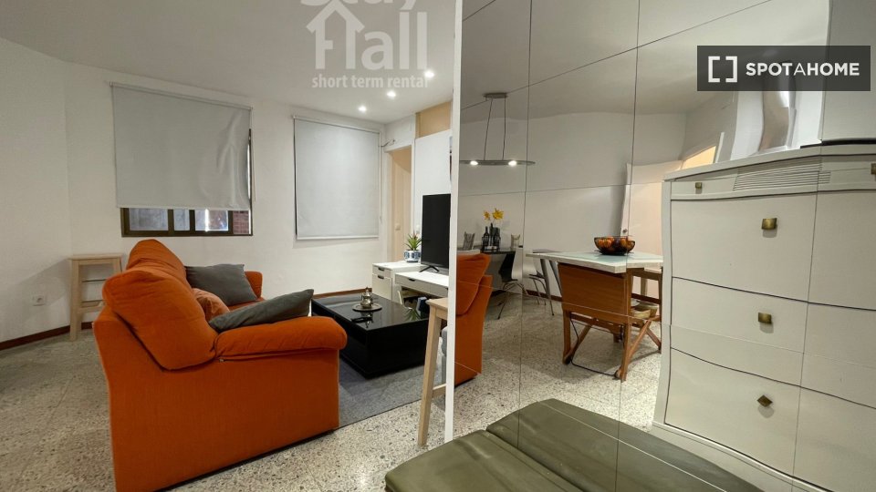 Apartment mono Barcelona, 45m² — photo 1
