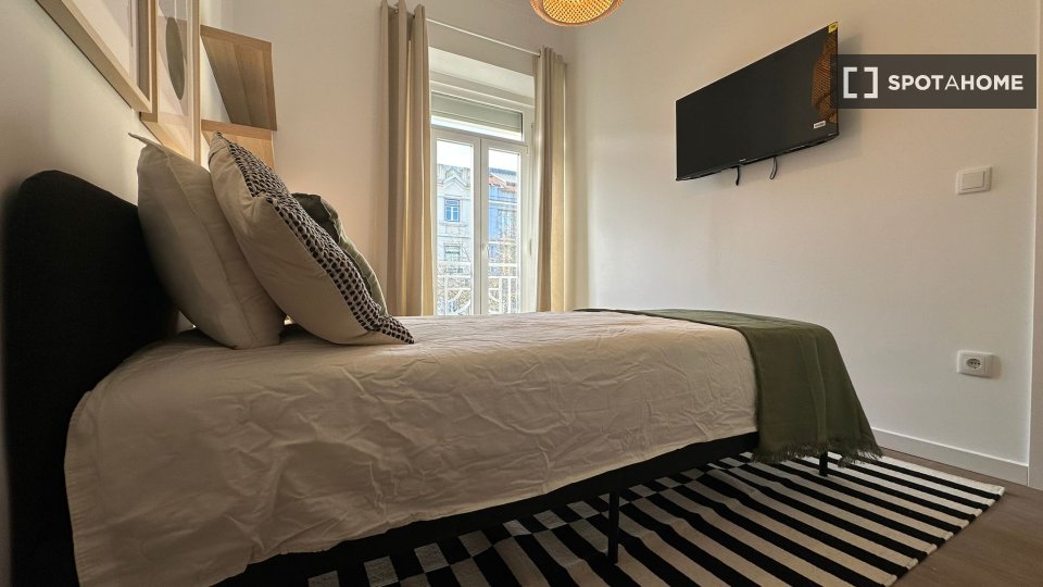 Double room Lisbon, 6 beds, 160m² — photo 21