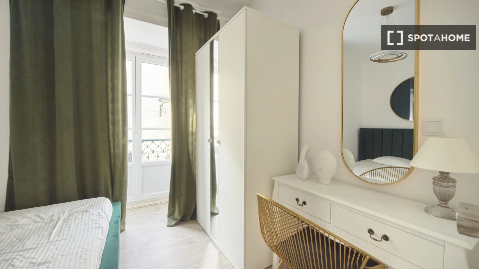 Double room Lisbon, 8 beds — photo 1