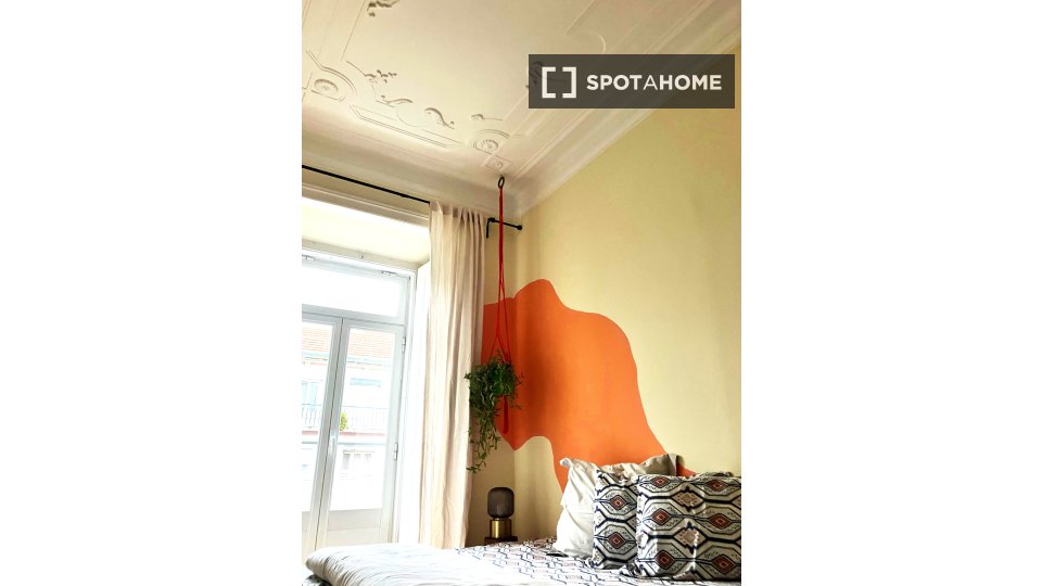 Double room Lisbon, 4 beds, 190m² — photo 5