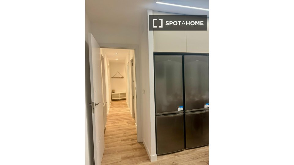 Double room Madrid, 7 beds — photo 16