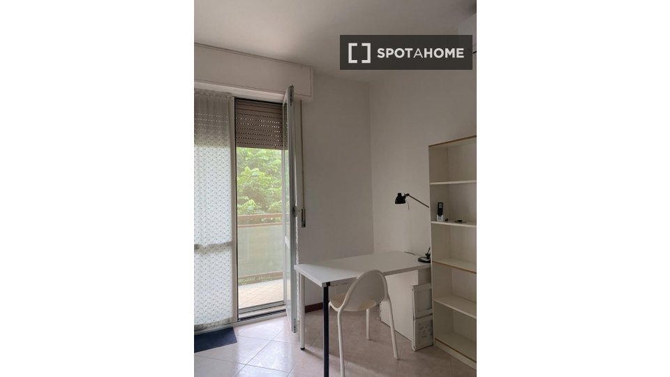 Double room Milan, 2 beds, 70m² — photo 3