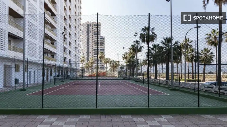 Apartment Valencia, 4 beds, 140m² — photo 7