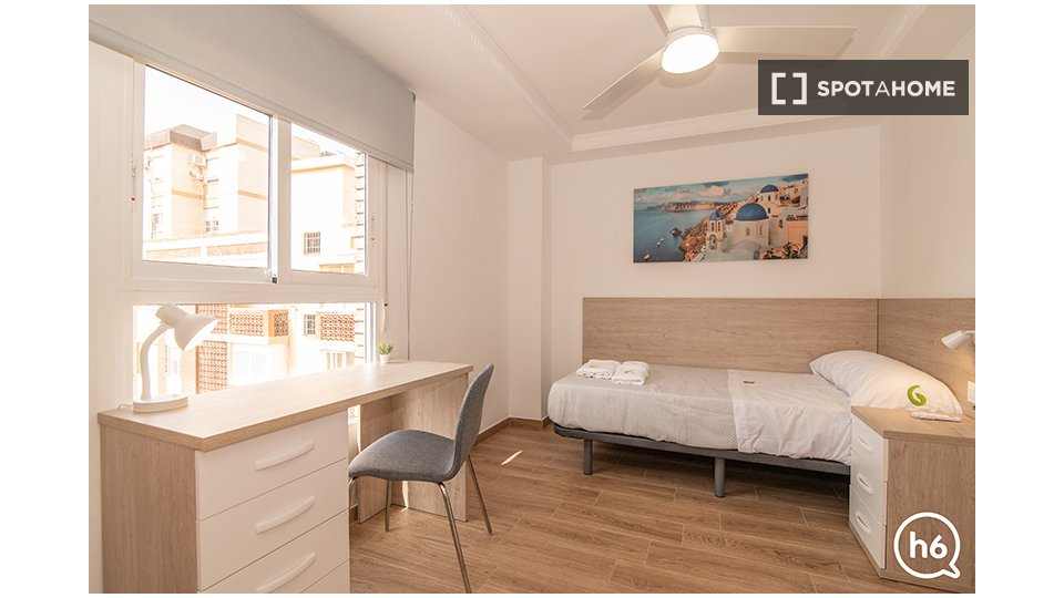 Double room Valencia, 7 beds, 190m² — photo 18