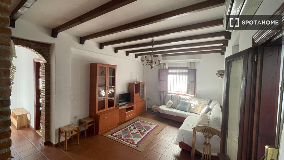 Apartment Granada, 2 beds, 95m² — photo 2