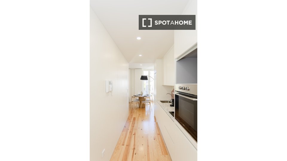 Apartment Porto, 1 bed, 60m² — photo 16
