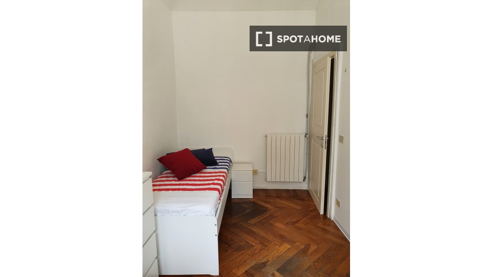 Double room Turin, 6 beds, 166m² — photo 2