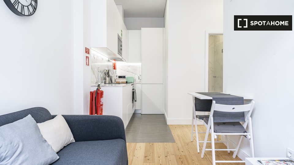 Apartment Porto, 1 bed, 35m² — photo 17