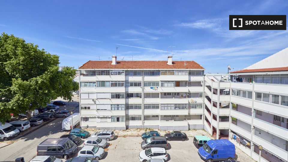 Double room Lisbon, 6 beds — photo 4