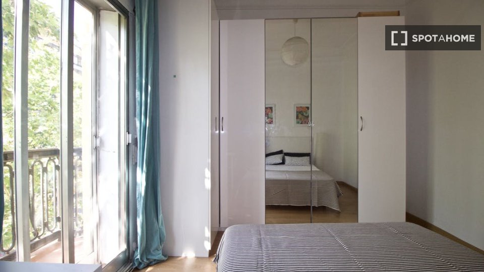 Double room Madrid, 6 beds, 200m² — photo 28