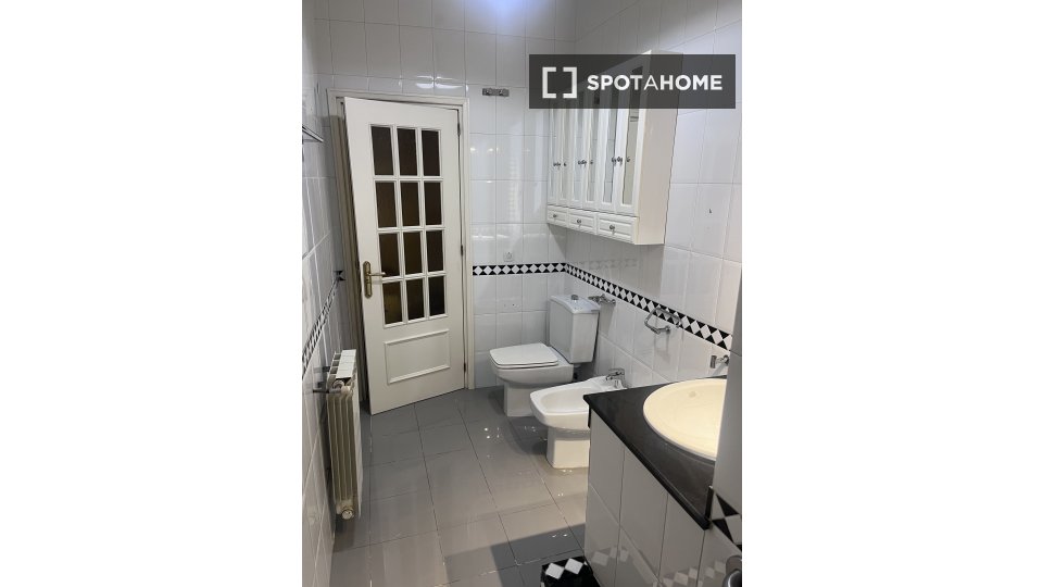 Apartment Madrid, 3 beds, 100m² — photo 5