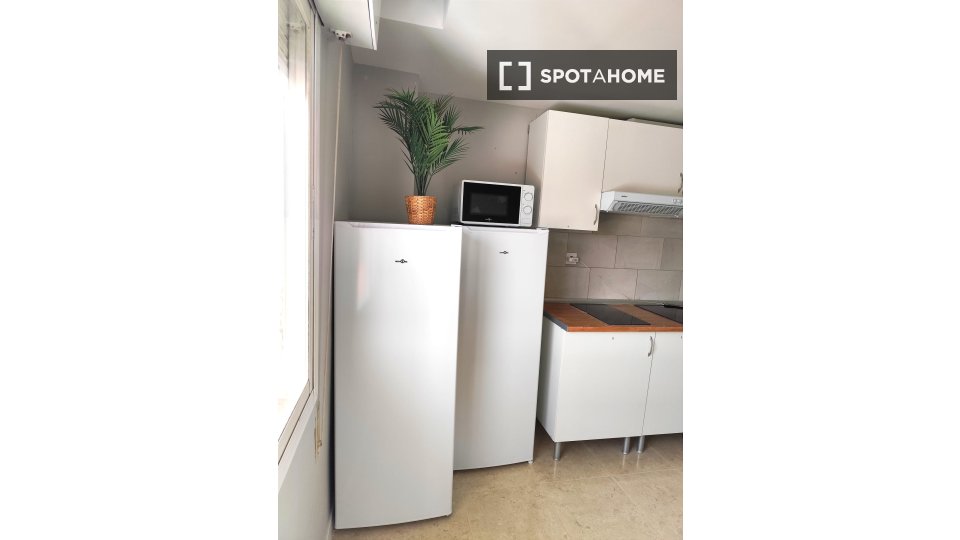 Double room Madrid, 5 beds — photo 6
