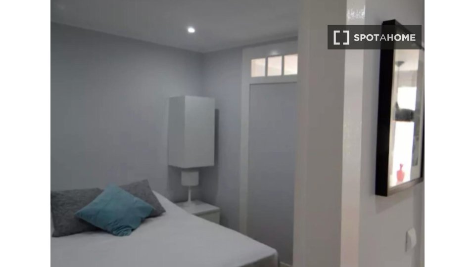 Apartment Lisbon, 2 beds — photo 4