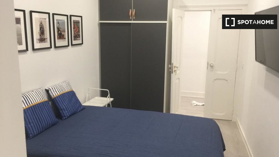 Double room Lisbon, 9 beds — photo 3