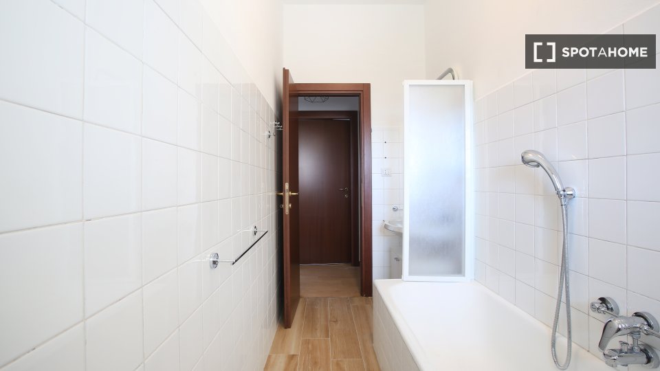 Double room Milan, 6 beds, 150m² — photo 18