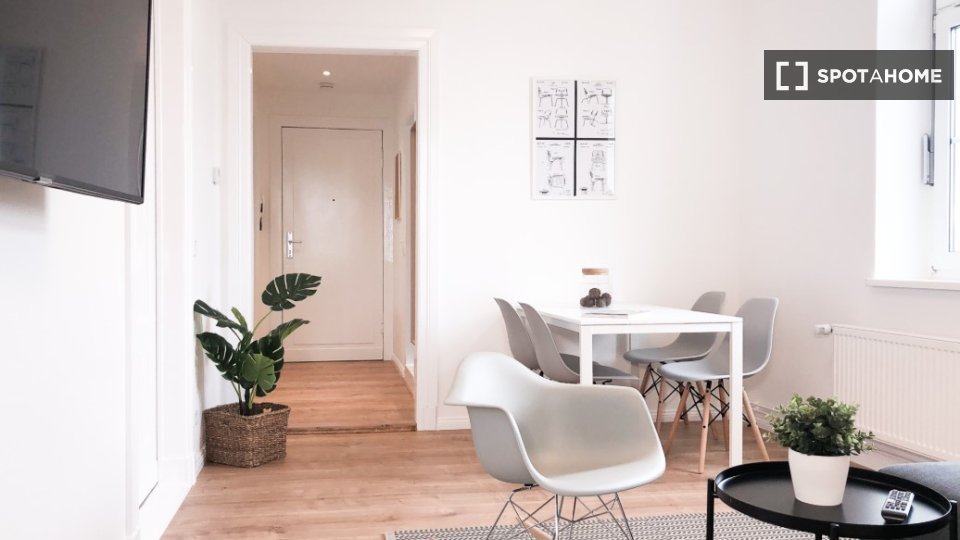 Apartment Berlin, 2 beds, 64m² — photo 1