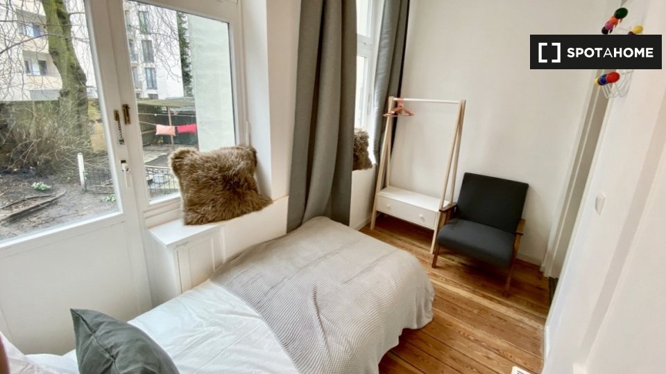 Double room Hamburg, 7 beds — photo 1