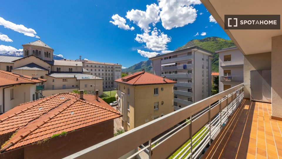 Double room Trento, 3 beds — photo 9