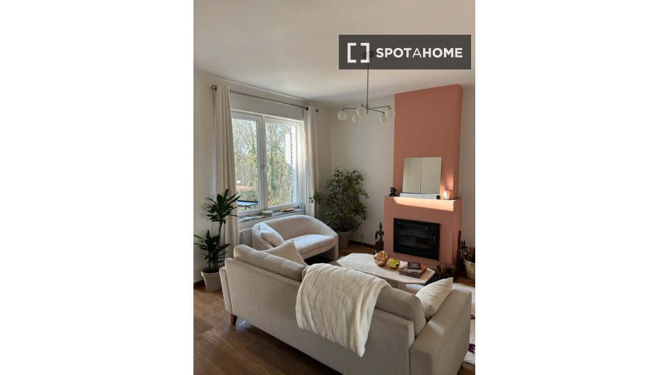 Apartment Brussels, 2 beds, 75m² — photo 1