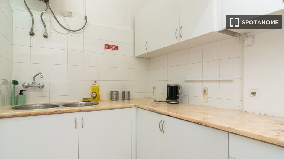 Double room Lisbon, 11 beds — photo 7