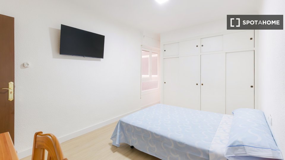 Habitación en piso compartido en alquiler, Elche, Alicante.