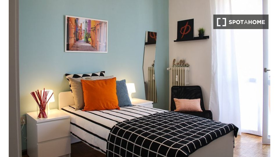 Double room Brescia, 5 beds — photo 9