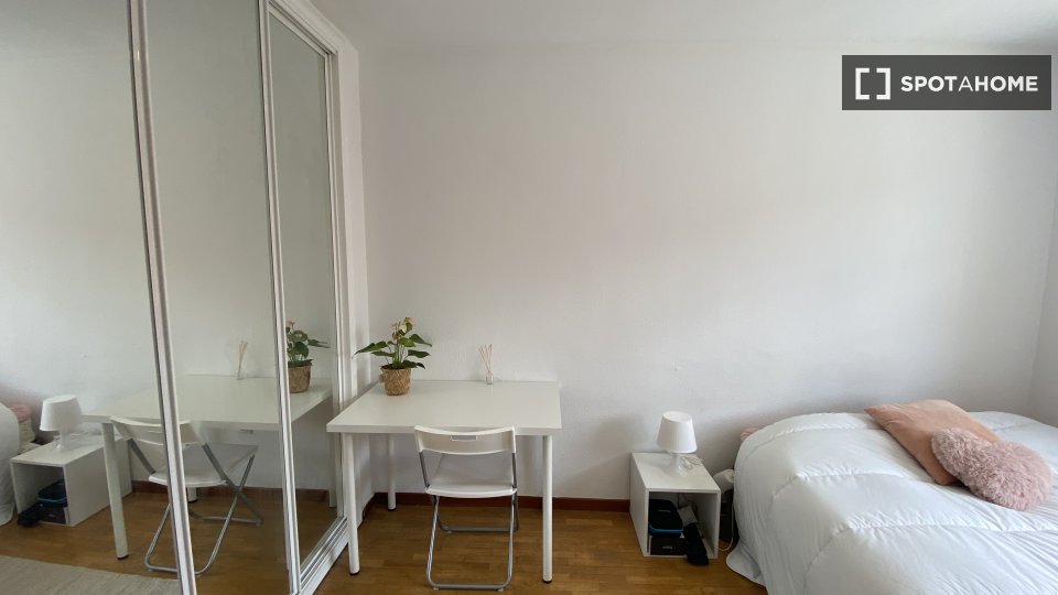 Double room Madrid, 4 beds, 70m² — photo 32
