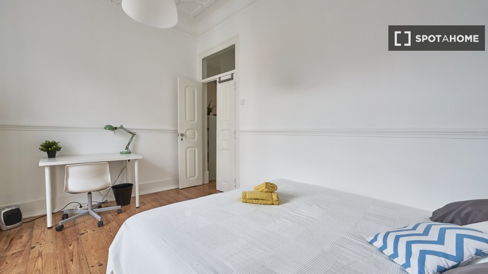 Double room Lisbon, 7 beds, 110m² — photo 26