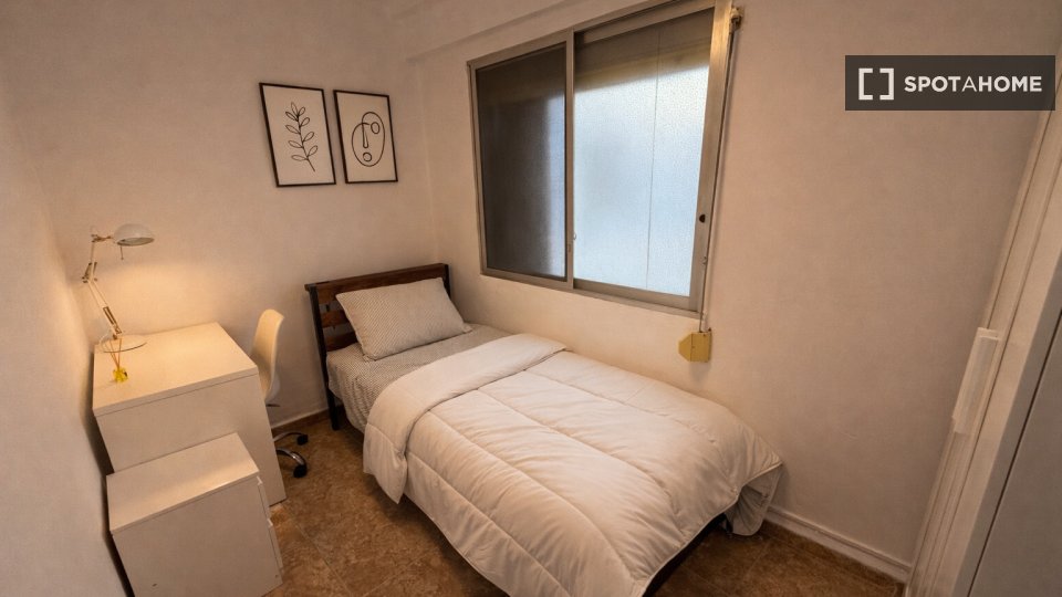 Double room Valencia, 4 beds — photo 2