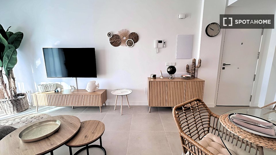 Apartment Malaga, 2 beds, 120m² — photo 2