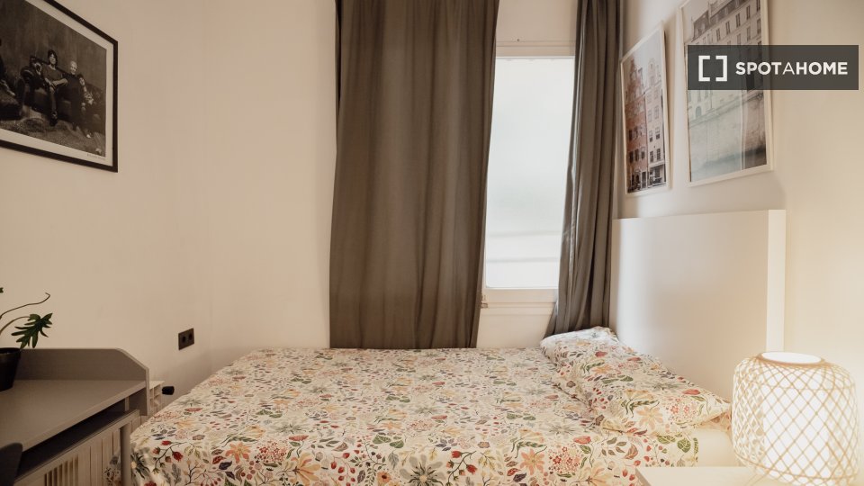 Double room Barcelona, 6 beds — photo 17