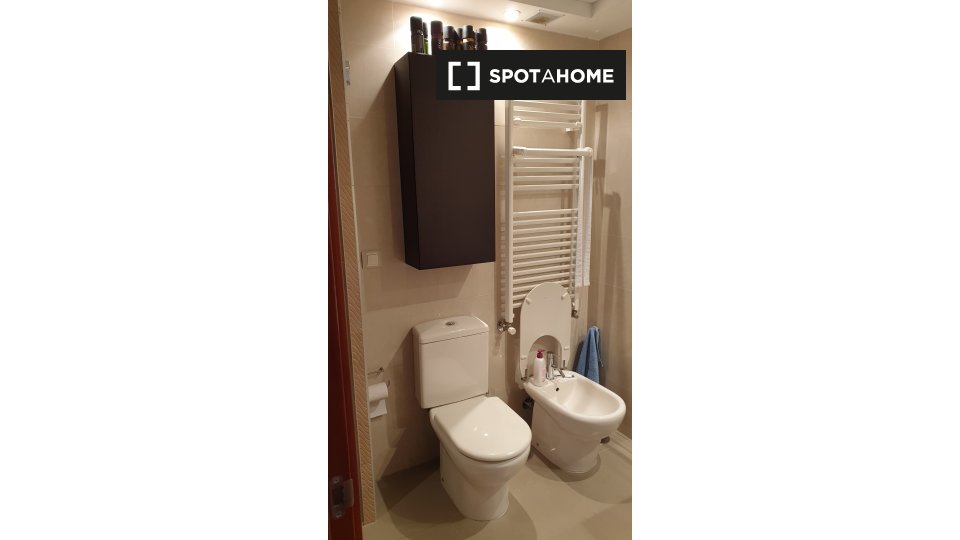 Double room Alicante, 2 beds — photo 4