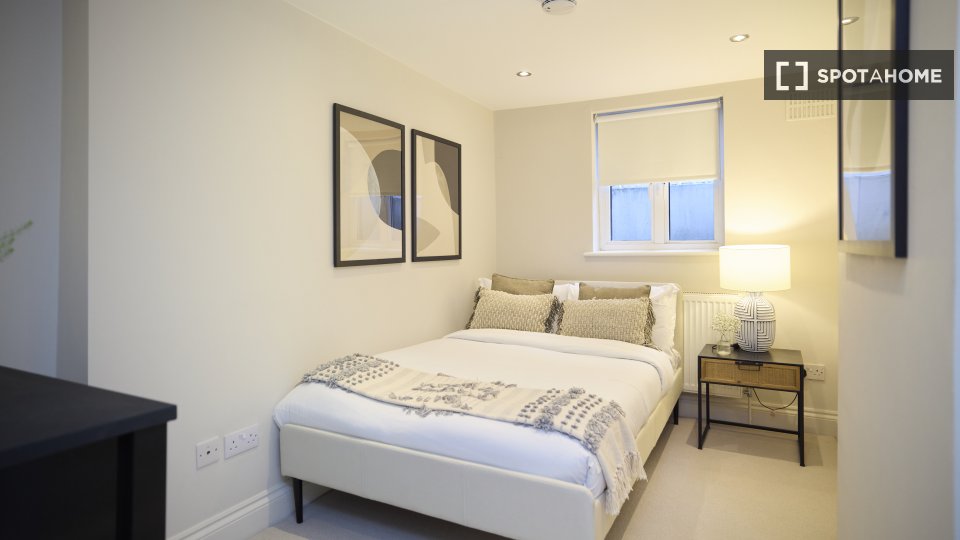 Apartment London, 2 beds, 50m² — photo 18