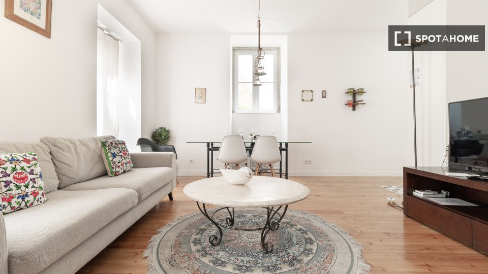 Apartment Lisbon, 2 beds — photo 28