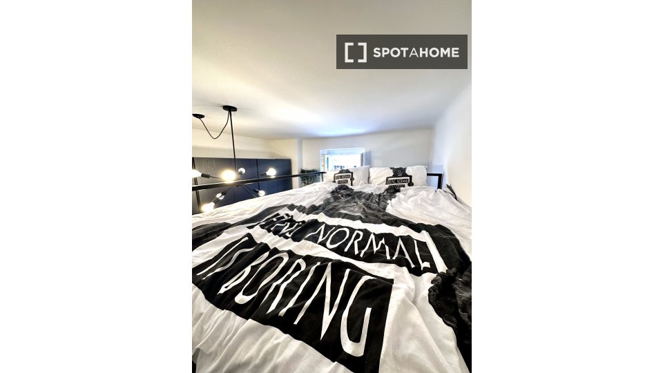 Apartment Milan, 1 bed, 55m² — photo 2