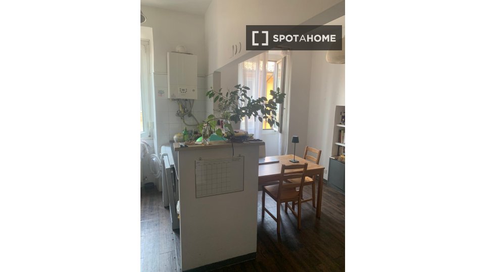 Double room Rome, 3 beds — photo 7