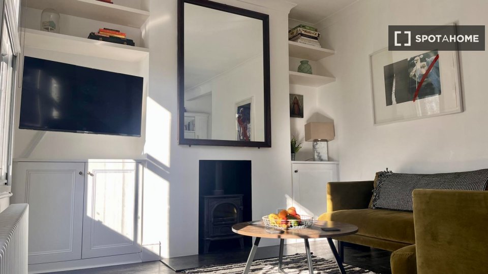 Apartment London, 2 beds, 762m² — photo 3